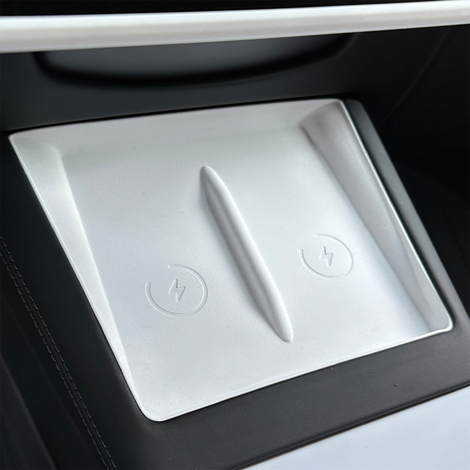 Soft Center Console Wireless Charging Mat for Tesla Model 3 Highland 2025 2024