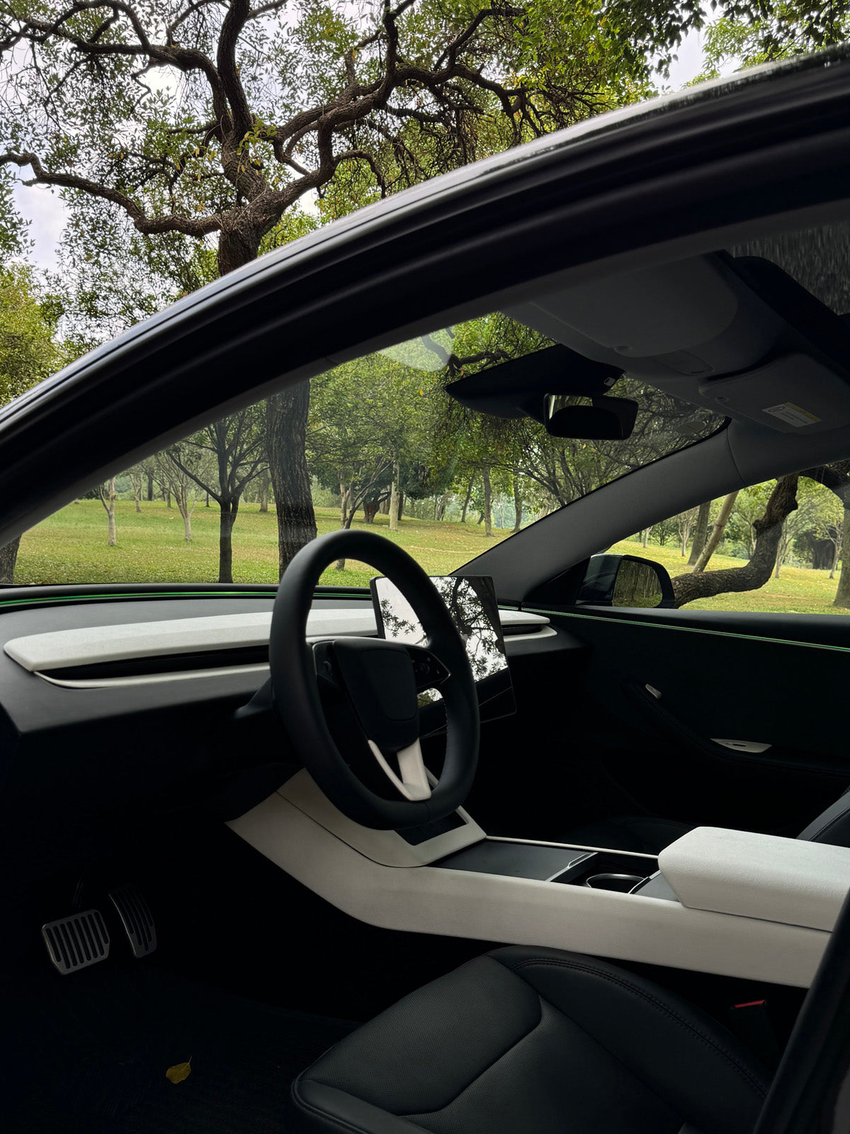 CiyaSuede Wireless Charging Panel Frame for Tesla Model 3 Highland 2025 2024